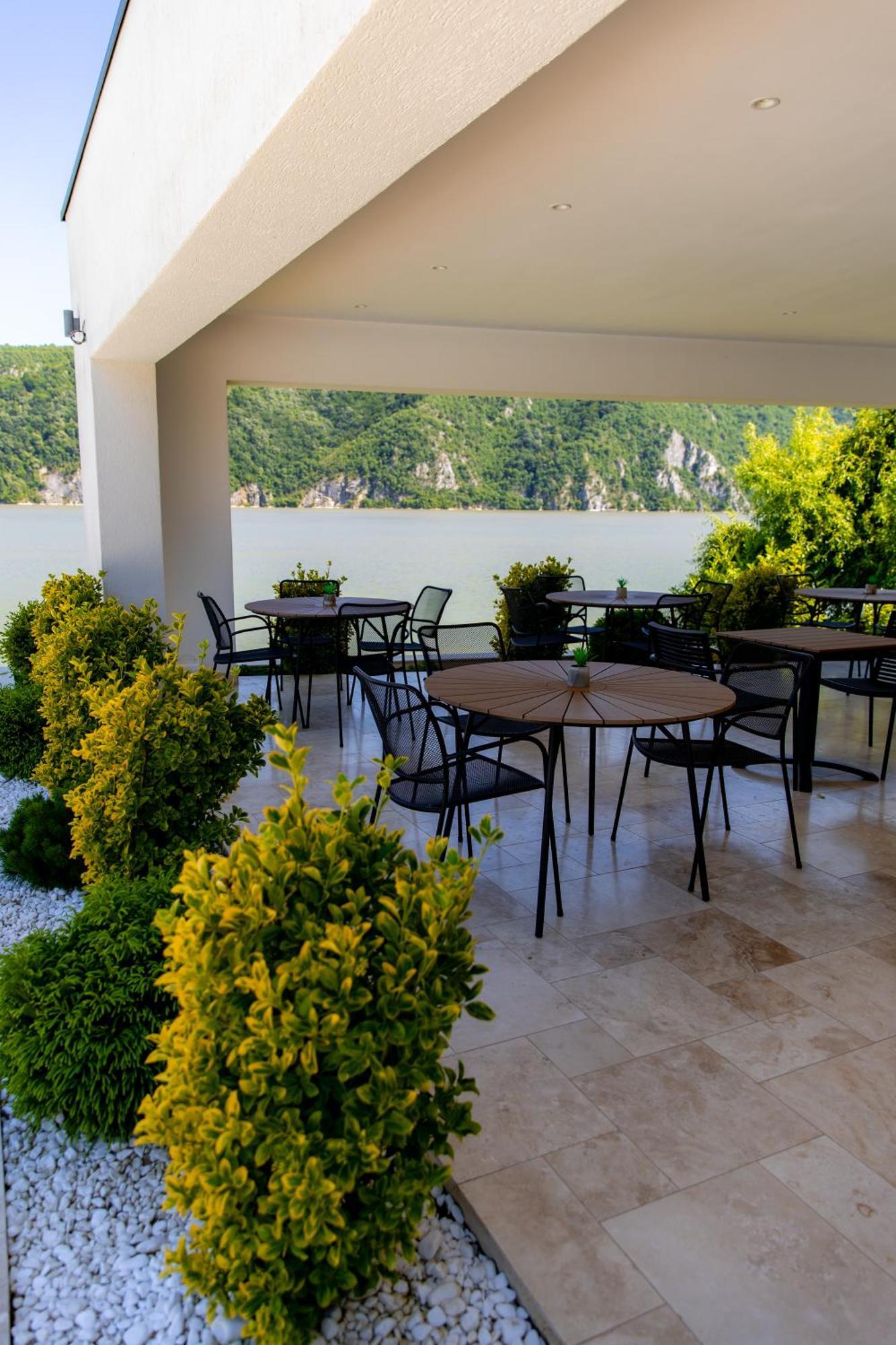 Yrys House - Adults Only Hotel Ieşelniţa Buitenkant foto